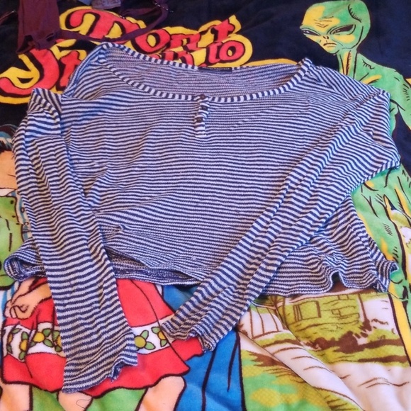 Brandy Melville Sweaters - Brandy Melville sweater